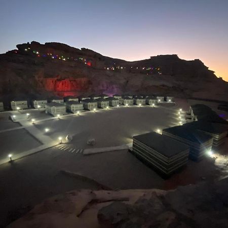 Space Village Luxury Camp Wadi Rum Eksteriør billede