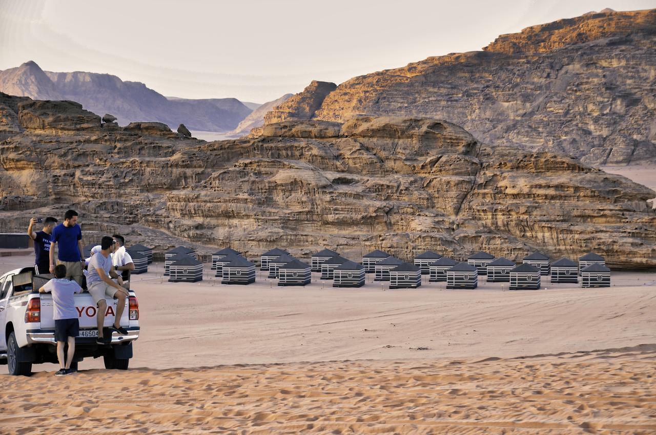 Space Village Luxury Camp Wadi Rum Eksteriør billede