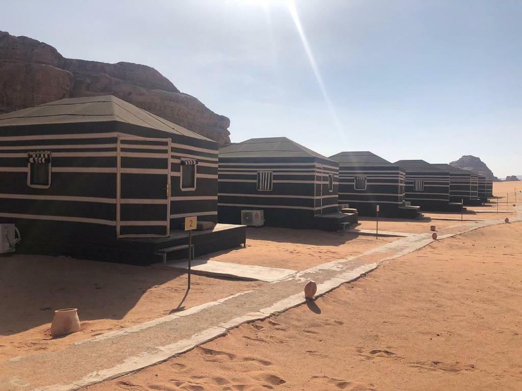 Space Village Luxury Camp Wadi Rum Eksteriør billede